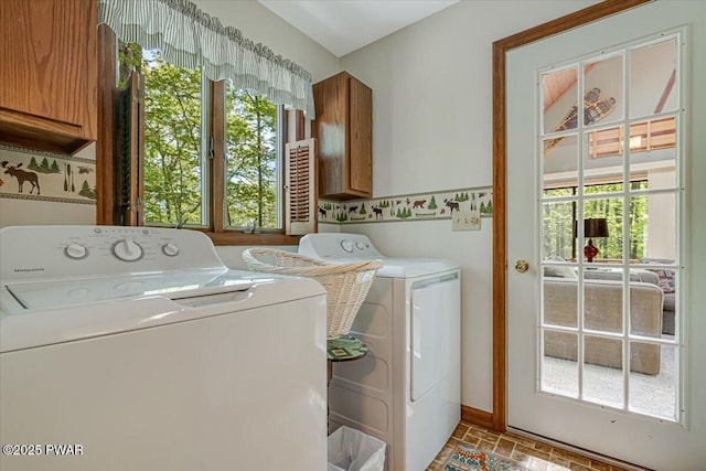 146 Cove Point Cir, Lakeville, PA 18438 - laundry area featuring cabinet space, independent washer and dryer, and baseboards