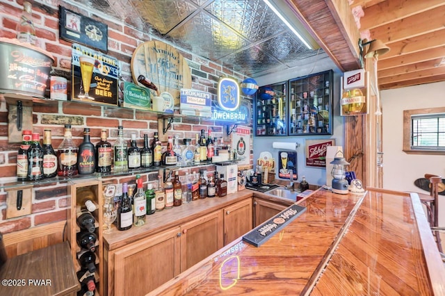 29 Tanglewood Ln, Lake Ariel, PA 18436 - indoor dry bar featuring an ornate ceiling