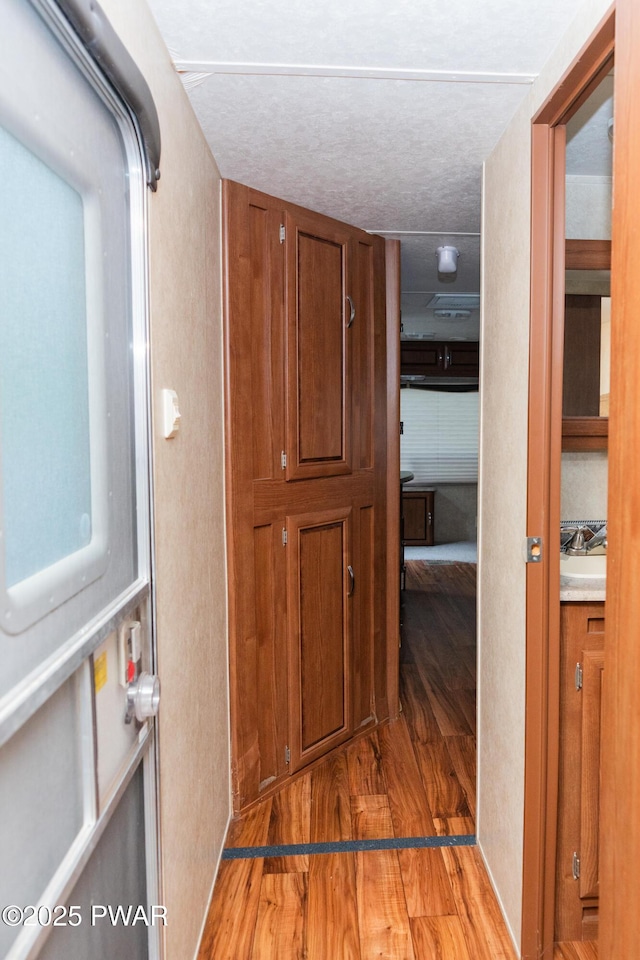 313 Chickasaw Ln, Shohola, PA 18458