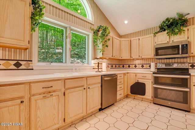 132 Rosewood Dr, Greentown, PA 18426 - photo 24