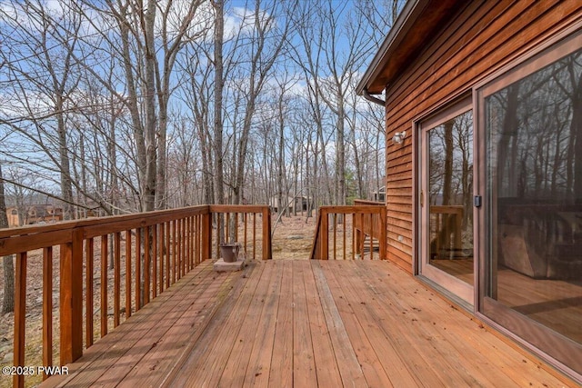 105 Beechwood Ln, Greentown, PA 18426 - view of deck