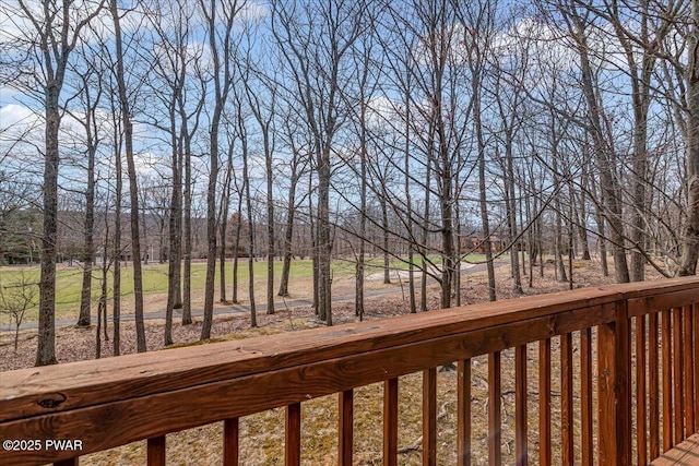 105 Beechwood Ln, Greentown, PA 18426 - view of deck