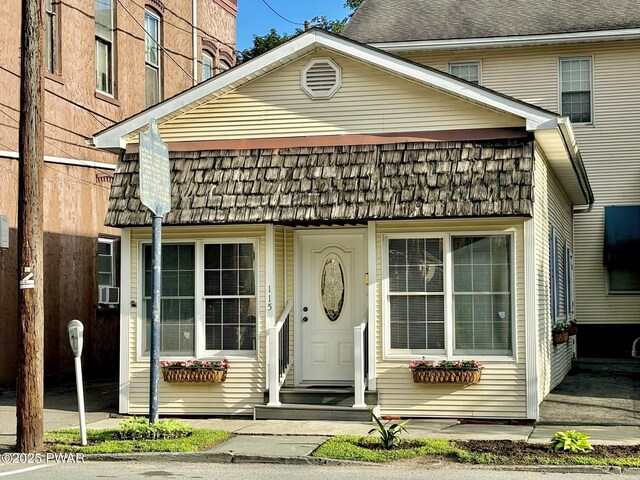 115 9th St, Honesdale, PA 18431 - photo 1