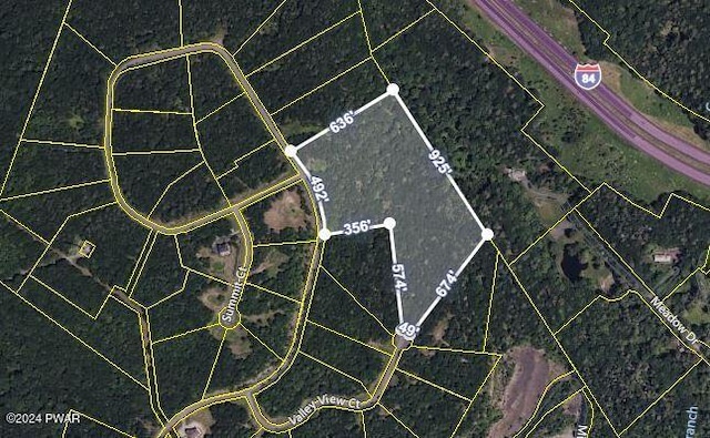 Valley View Ct, Milford, PA 18337