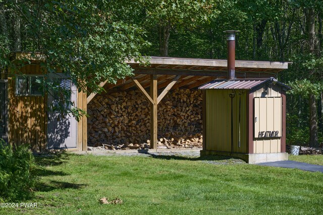 exterior space featuring a storage shed