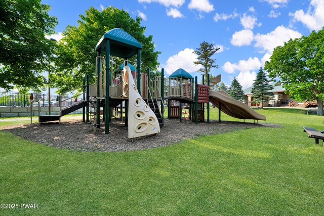 380 Falling Waters Blvd, Lackawaxen, PA 18435 - view of community playground