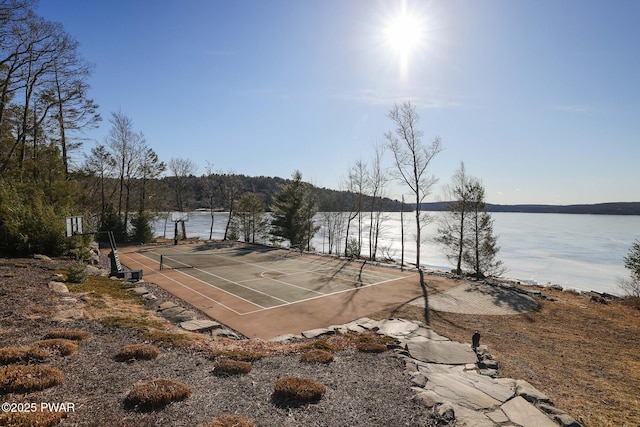 130 Calico Ct, Paupack, PA 18451 - view of sport court featuring a water view