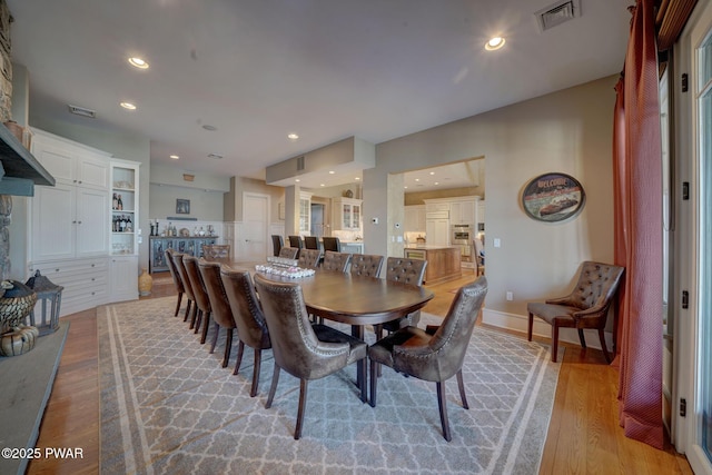 130 Calico Ct, Paupack, PA 18451 - dining space featuring light wood-style flooring, recessed lighting, visible vents, and baseboards