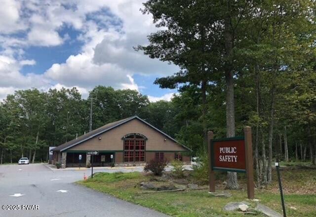 106 Rodeo Ln, Lords Valley, PA 18428 - view of building exterior