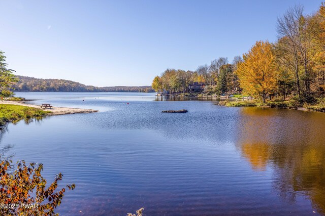 1706 Windemere Ct, Lake Ariel, PA 18436 - water view