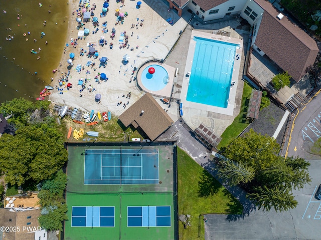 1706 Windemere Ct, Lake Ariel, PA 18436 - aerial view of a pool