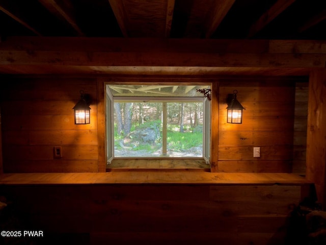 17 Applegate Rd, Lake Ariel, PA 18436 - detailed view of wood walls