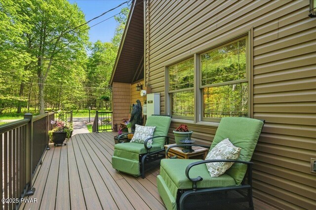 1057 K Ln, Gouldsboro, PA 18424 - view of wooden terrace