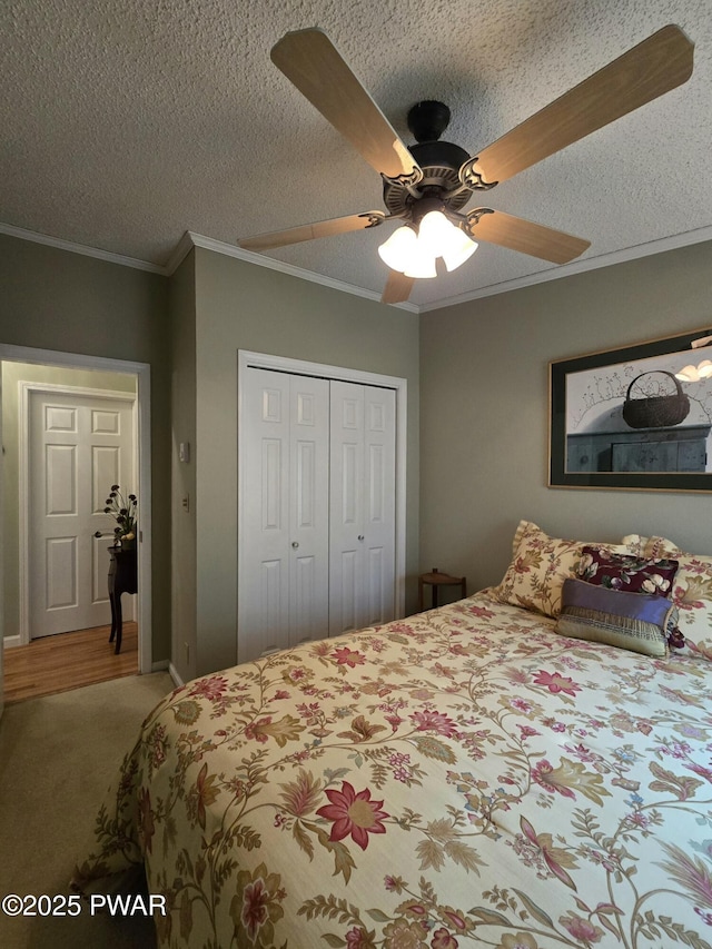 127 Maxatawny Dr, Pocono Lake, PA 18347 - carpeted bedroom with a closet, crown molding, a ceiling fan, and a textured ceiling