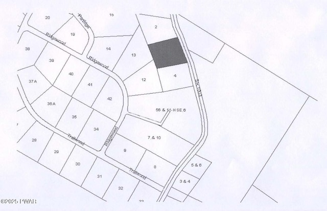 3 Rowland Rd, Greeley, PA 18425