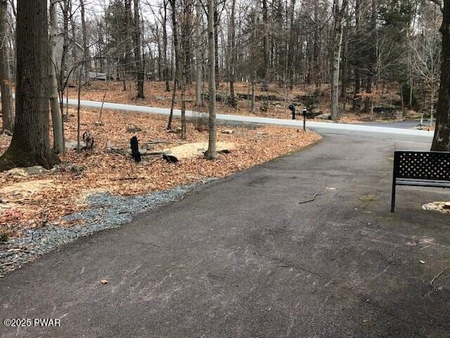 150 Tanglwood Dr, Greentown, PA 18426 - photo 8