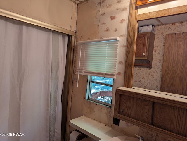 150 Shohola Pkwy N, Shohola, PA 18458 - detailed view of wallpapered walls