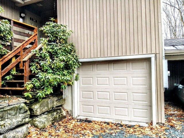 130 Willow Dr, Lords Valley, PA 18428 - view of garage