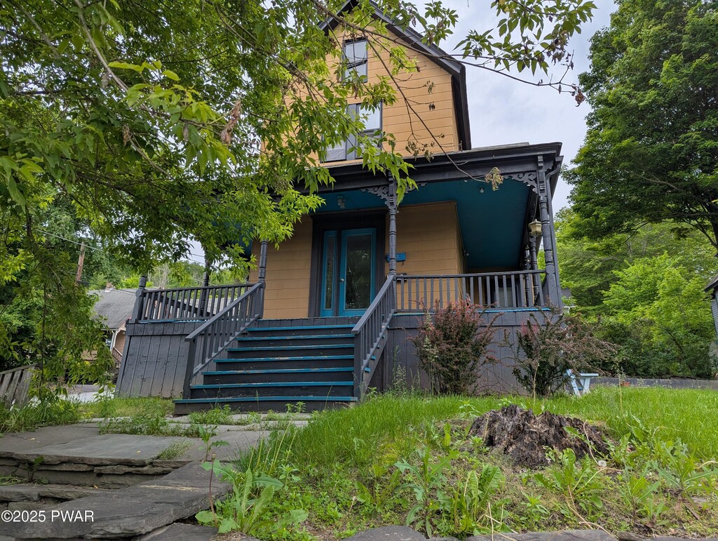 301 Willow Ave, Honesdale, PA 18431 - photo 1