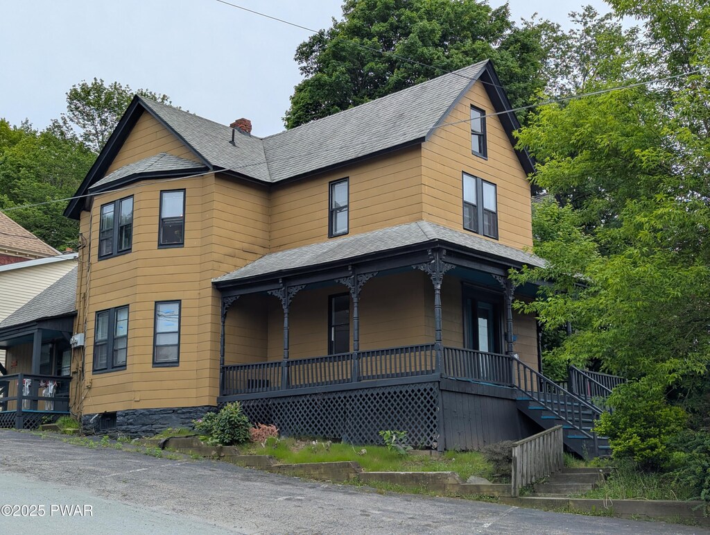 301 Willow Ave, Honesdale, PA 18431 - photo 2