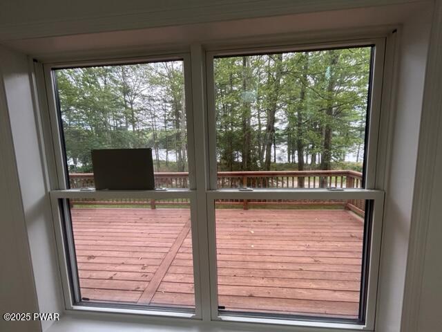 104 Maple Park Dr, Shohola, PA 18458 - view of entryway