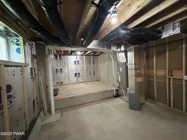104 Maple Park Dr, Shohola, PA 18458 - unfinished below grade area with heating unit