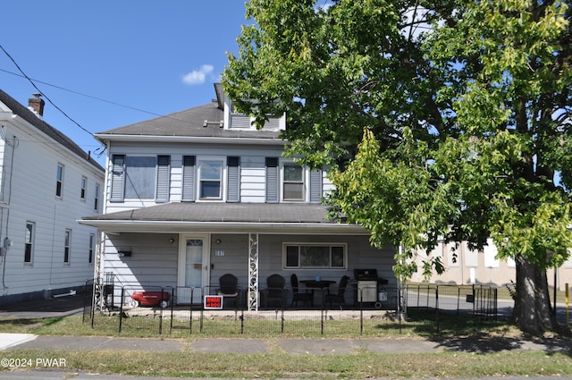 view of front of house featuring a porch