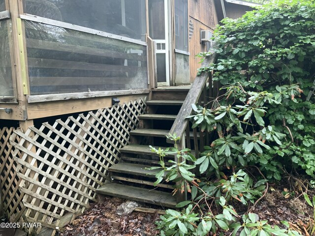 124 Roundhill Rd, Dingmans Ferry, PA 18328 - exterior view