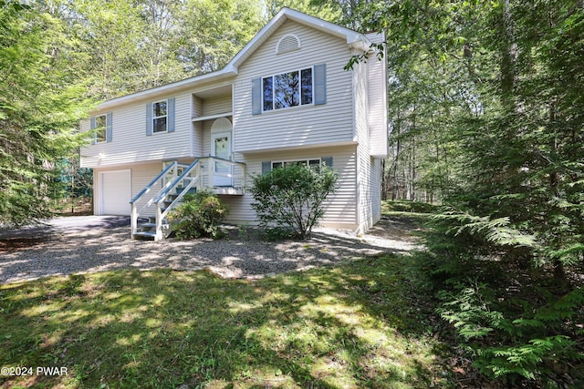 Listing photo 2 for 2167 Titania Rd, Tobyhanna PA 18466