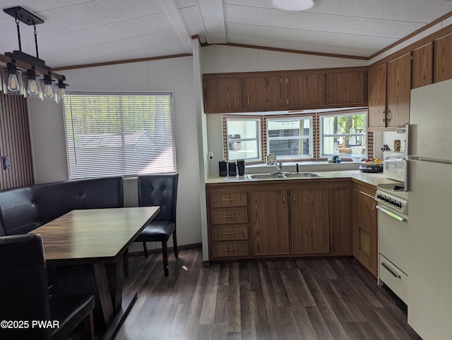 216 Shohola Pkwy S, Shohola, PA 18458