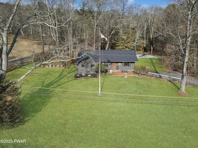 view of front of home with a front lawn