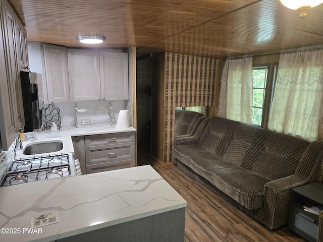 110 Blue Spruce Ln, Shohola, PA 18458 - photo 8