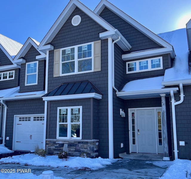 view of front of house featuring a garage