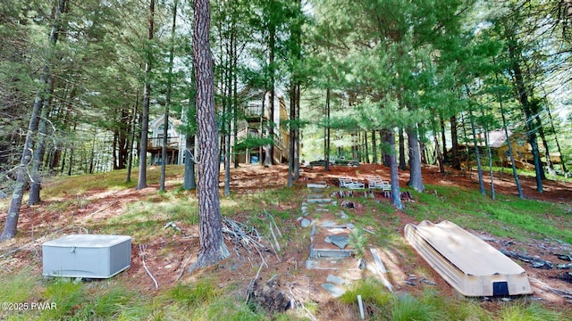 109 Lake Dr, Dingmans Ferry, PA 18328 - view of yard