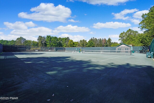 111 Blueridge Ln, Lords Valley, PA 18428 - view of tennis court