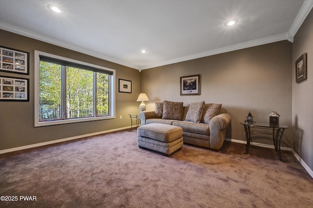 carpeted living room with baseboards, ornamental molding, and recessed lighting