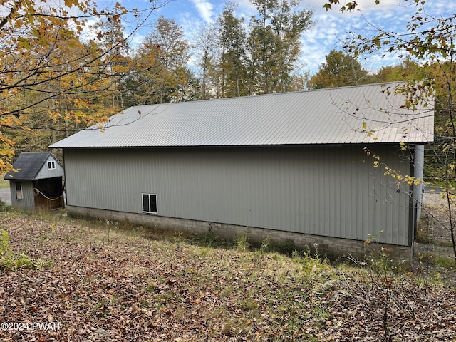 view of property exterior