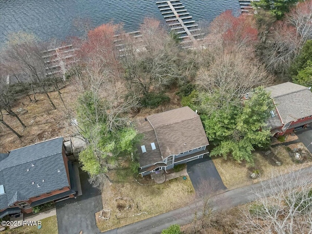 113 Marina Village Ln, Greentown, PA 18426 - aerial view featuring a water view