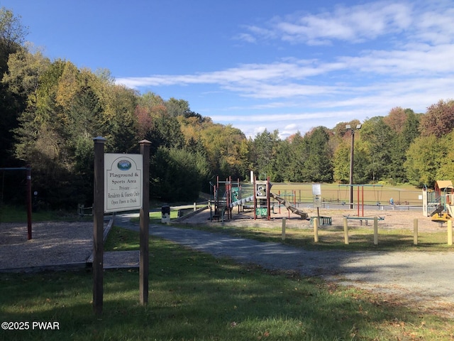 130 Grasshopper Ln, Greentown, PA 18426 - view of dirt / gravel road