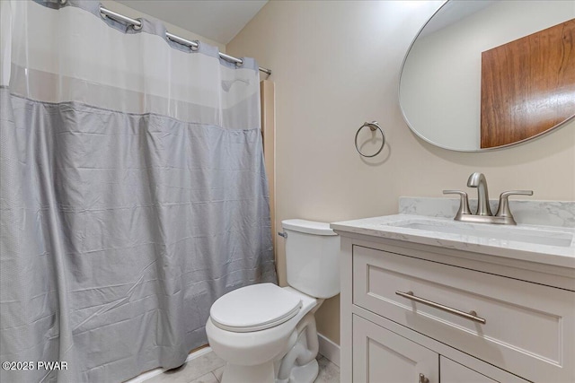 1180 Wallenpaupack Dr, Lake Ariel, PA 18436 - full bath with vanity and a shower with shower curtain