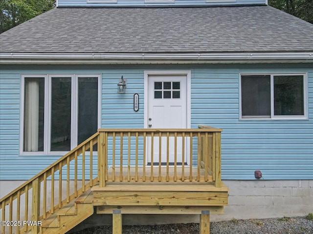 1180 Wallenpaupack Dr, Lake Ariel, PA 18436 - view of exterior entry featuring a shingled roof