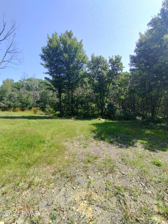 W Shore Dr, Jefferson Township, PA 18436