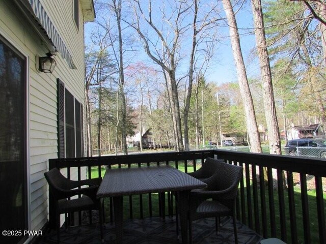 102 Yvonne Ct, Dingmans Ferry, PA 18328 - view of wooden terrace