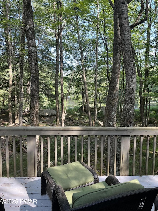 105 Tupelo Dr, Lords Valley, PA 18428 - view of wooden terrace