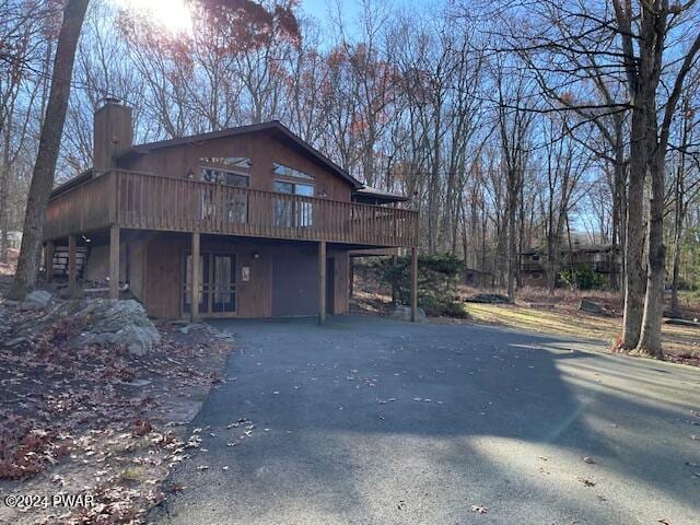 view of front of home featuring a deck