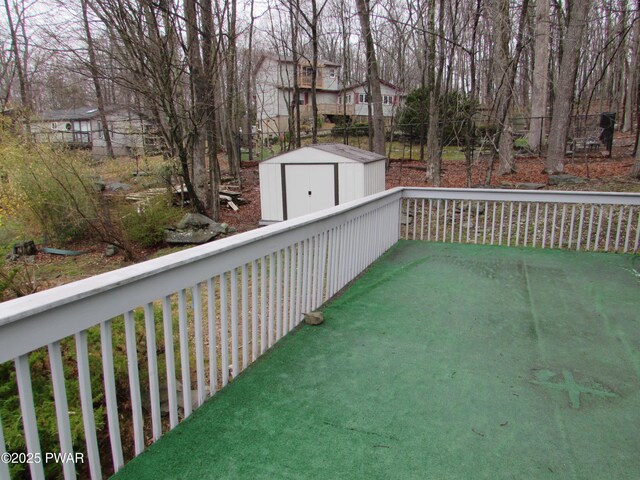 169 N Lake Dr, Dingmans Ferry, PA 18328 - view of balcony