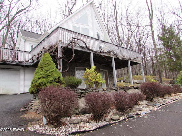169 N Lake Dr, Dingmans Ferry, PA 18328 - exterior space featuring a wooden deck