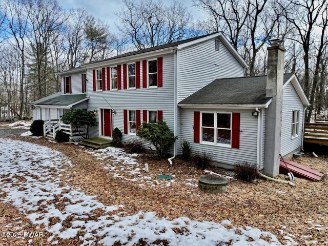 view of front of property