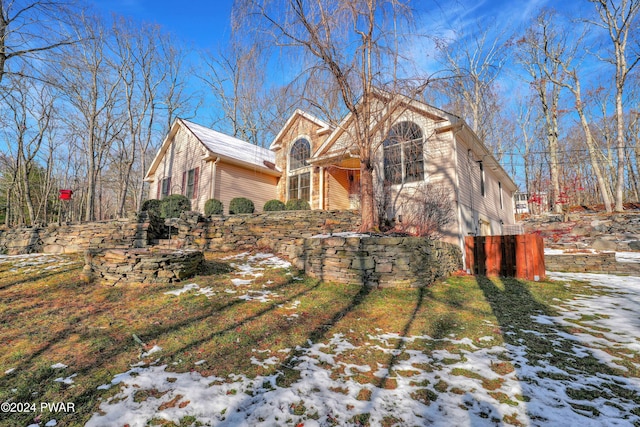 view of front of property