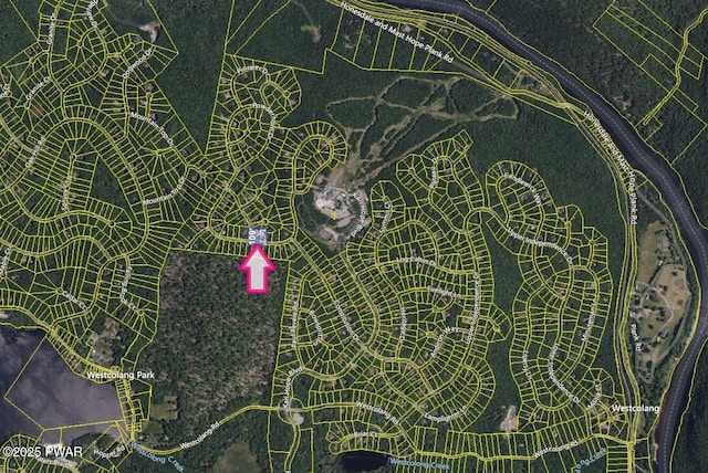 213 Powderhorn Dr, Lackawaxen, PA 18435 - map / location